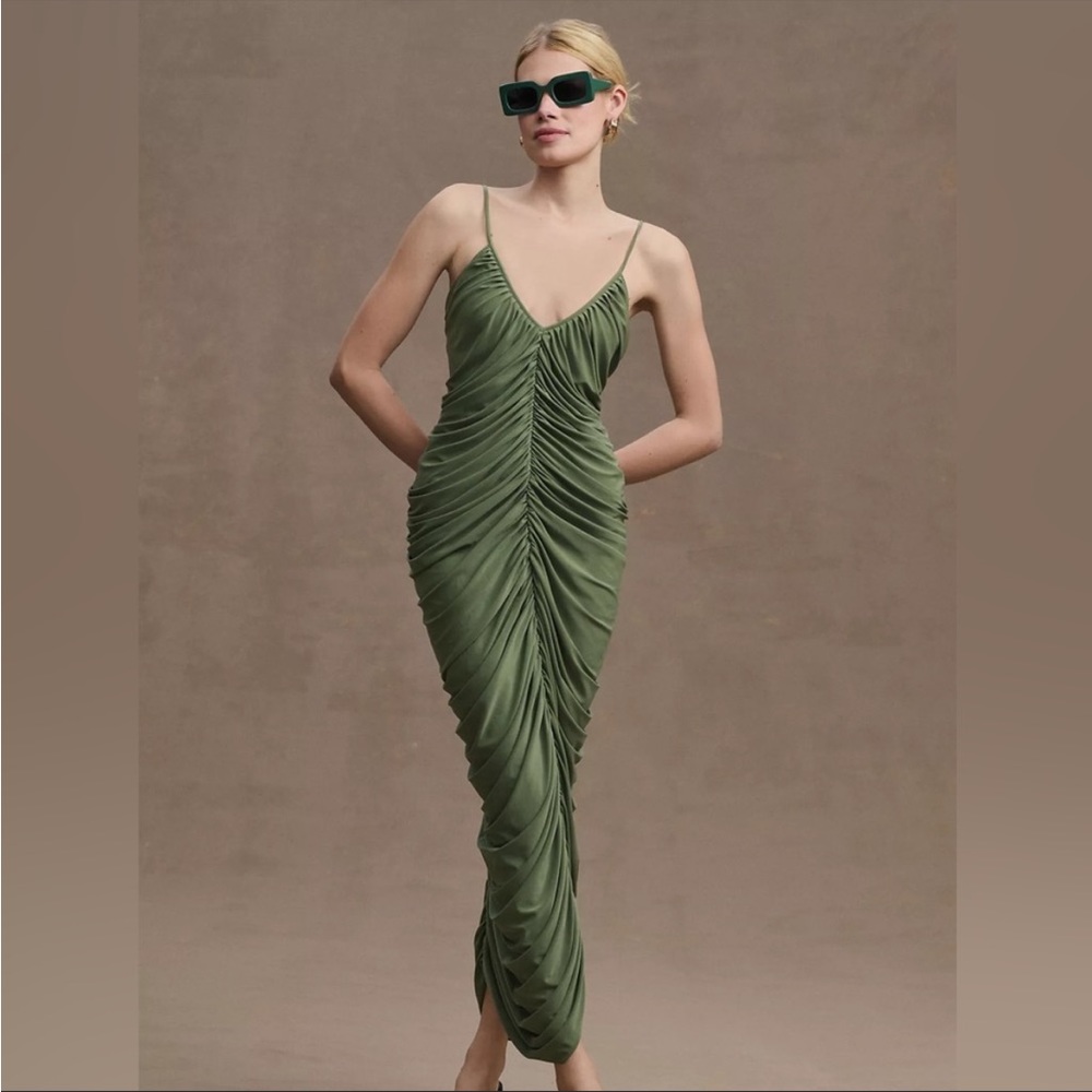 NORMA KAMALI DIANA DEEP-V SHIRRED SLIP MIDI DRESS SZ S